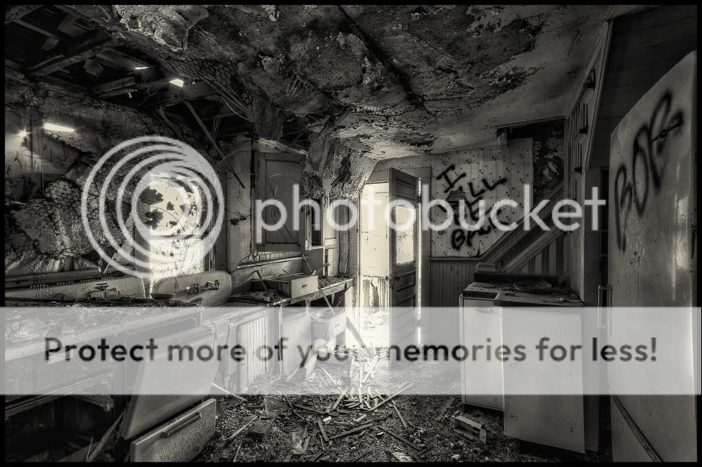 IMAGE: http://i546.photobucket.com/albums/hh416/clpeay/IMG_3912-Edit_3-Edit_4-Edit_tonemapped-Edit.jpg