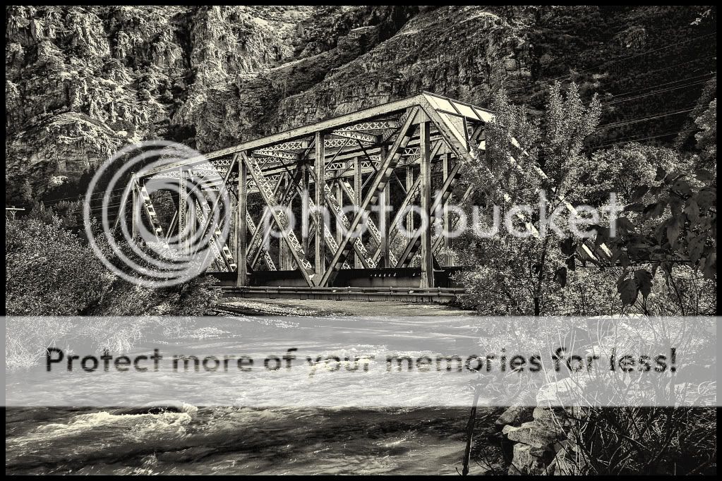 IMAGE: http://i546.photobucket.com/albums/hh416/clpeay/_MG_4192-2_hdr-Edit.jpg